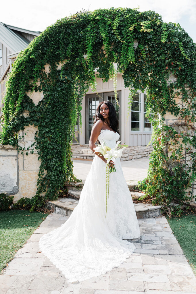 Quiana's bridal portraits and bridesmaids at Jacob's Well Vineyard in Wimberley, TX